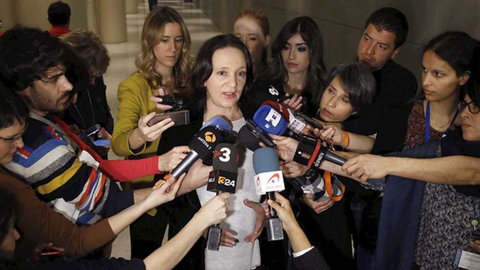 Podemos responde a las críticas de Aznar y Felipe González