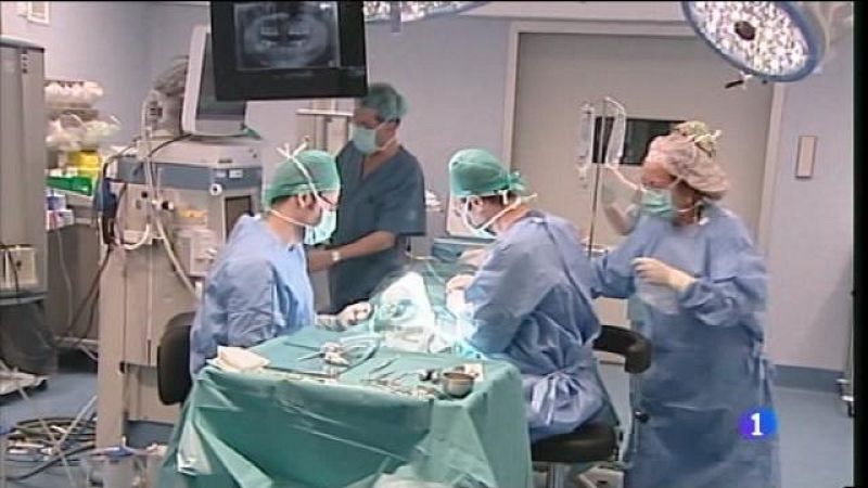 13.500 persones que esperen per ser operades