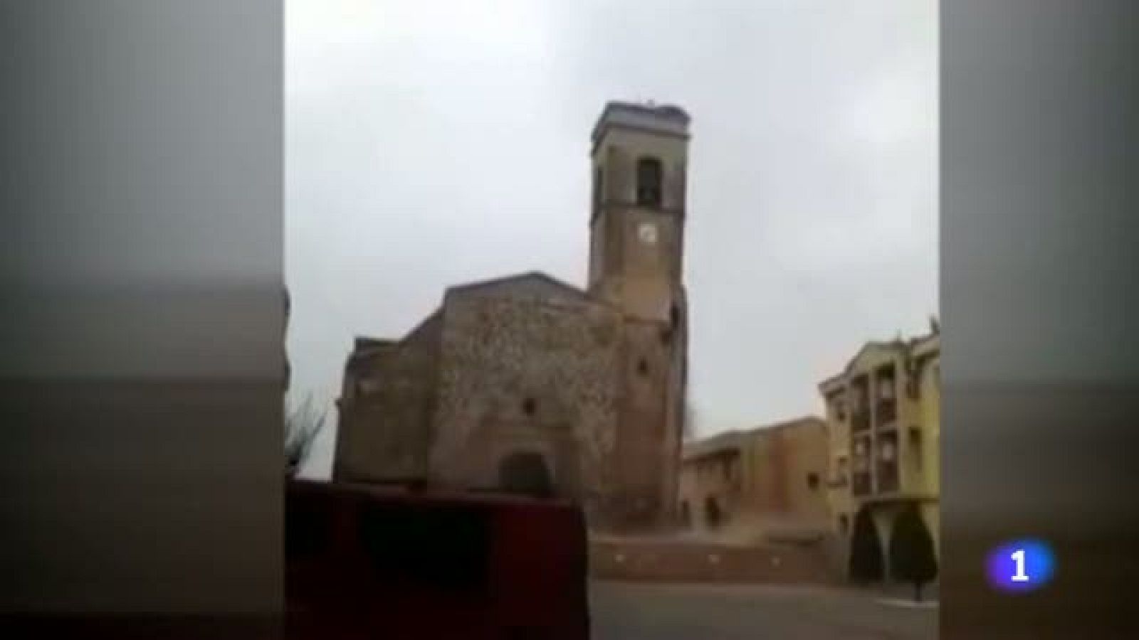 Cau el campanar de l'església del Rosselló