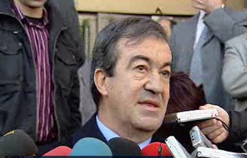 Álvarez Cascos declara como testigo por un mensaje de móvil | Ver