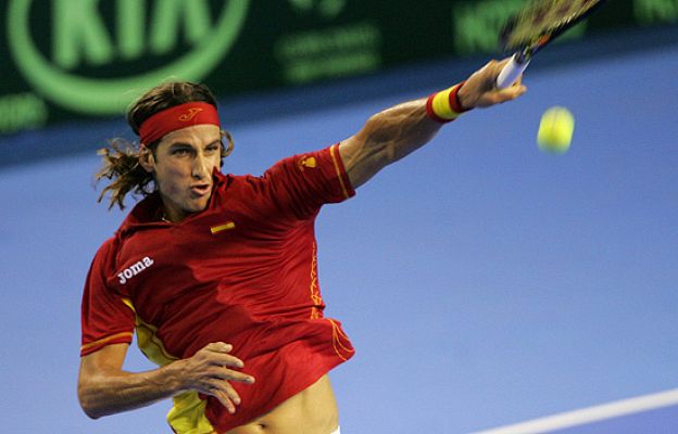  - Feliciano doma al potro