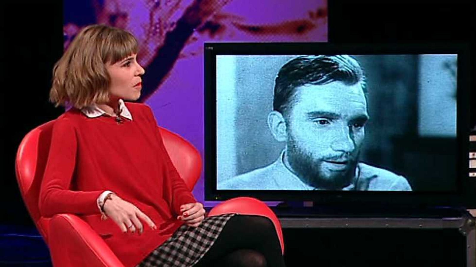 Elena S. Sánchez y Andrea Gutiérrez presentan la película "La mies es mucha" (1948).