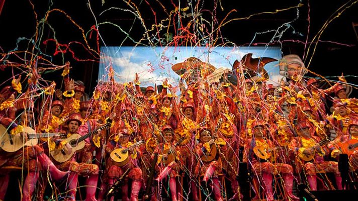 Telediario 1 - Comienzan los carnavales en muchos pueblos y ciudades de toda España