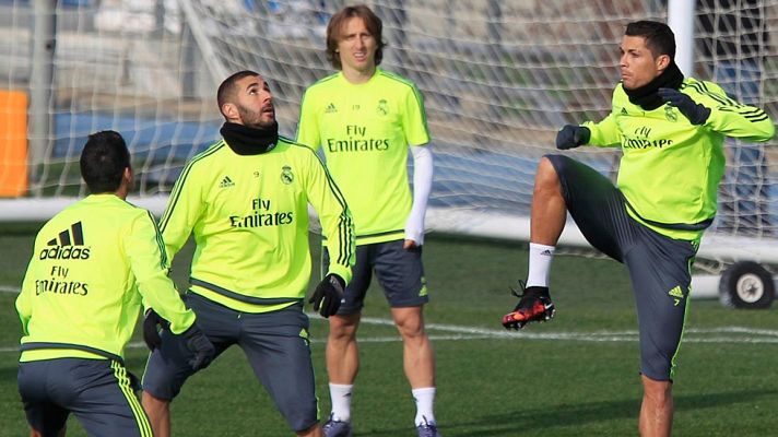 Telediario 1 - Ganar fuera de casa, siguiente reto de Zidane