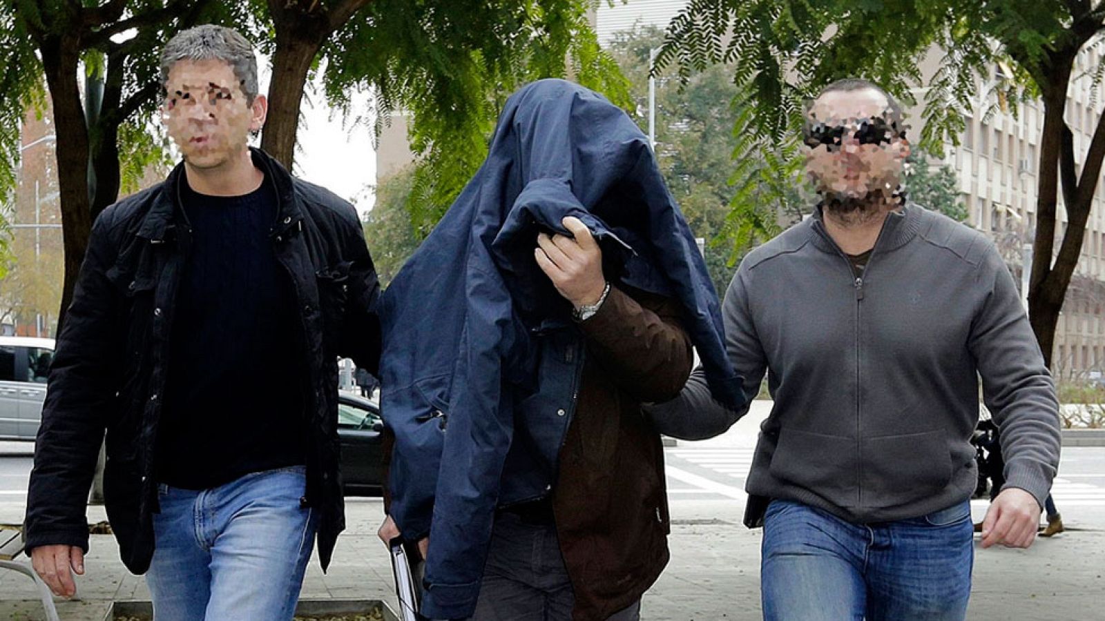 Declara en Barcelona el profesor acusado de abusar sexualmente de sus alumnos