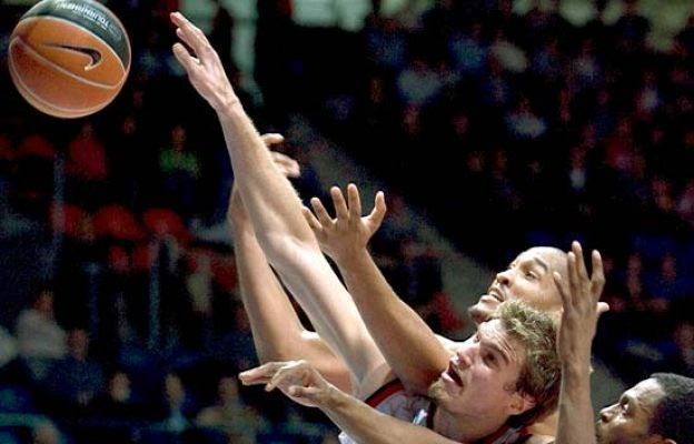 Baloncesto en RTVE - Tau Ceramica 105-60 C.B. Murcia