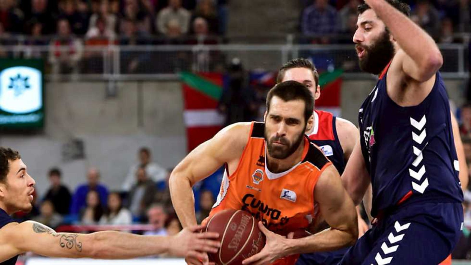 Baloncesto - Liga ACB.  19ª jornada: Laboral Kutxa-Valencia Basket - ver ahora