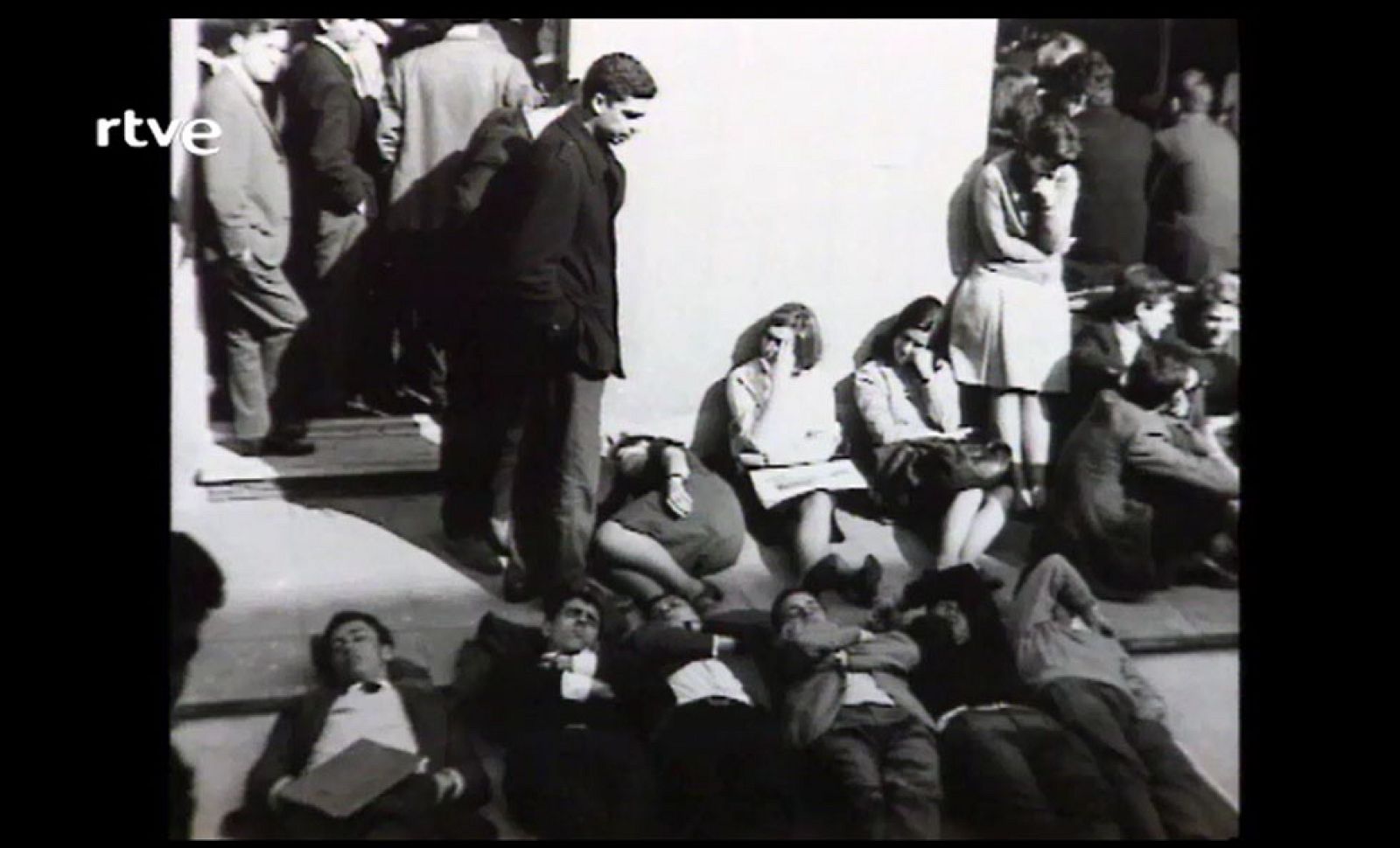 Arxiu TVE Catalunya - Giravolt - Ara fa 30 anys: Caputxinada