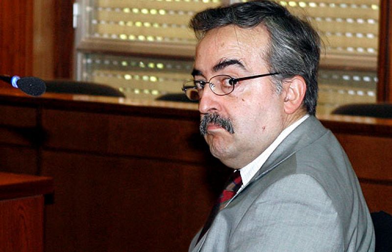 El juicio contra el juez Calamita, conocido por sus sentencias homófobas, ha comenzado en Murcia.