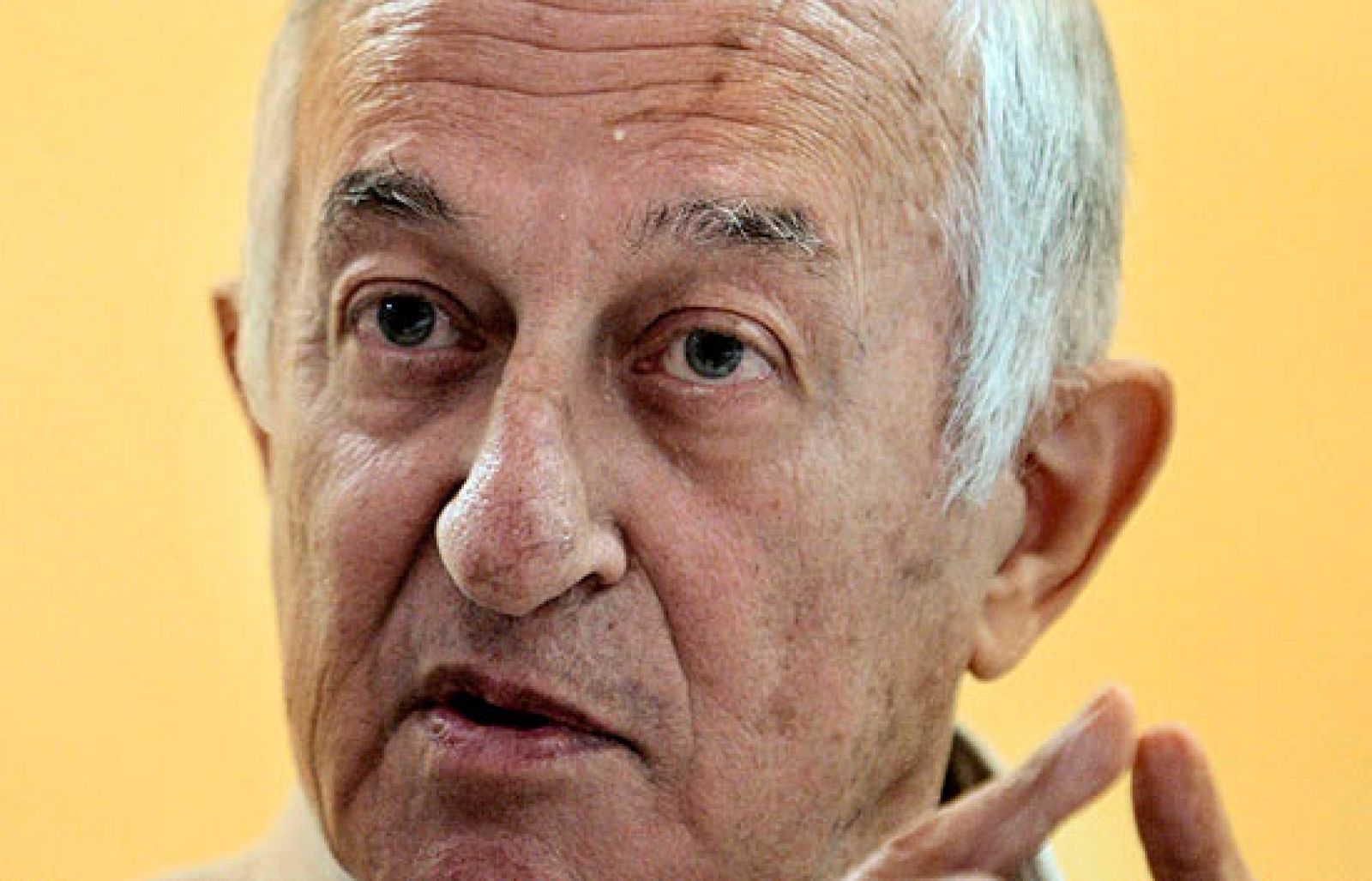 El ministerio de Cultura ha reconocido la trayectoria de Juan Goytisolo con el Premio Nacional de las Letras.