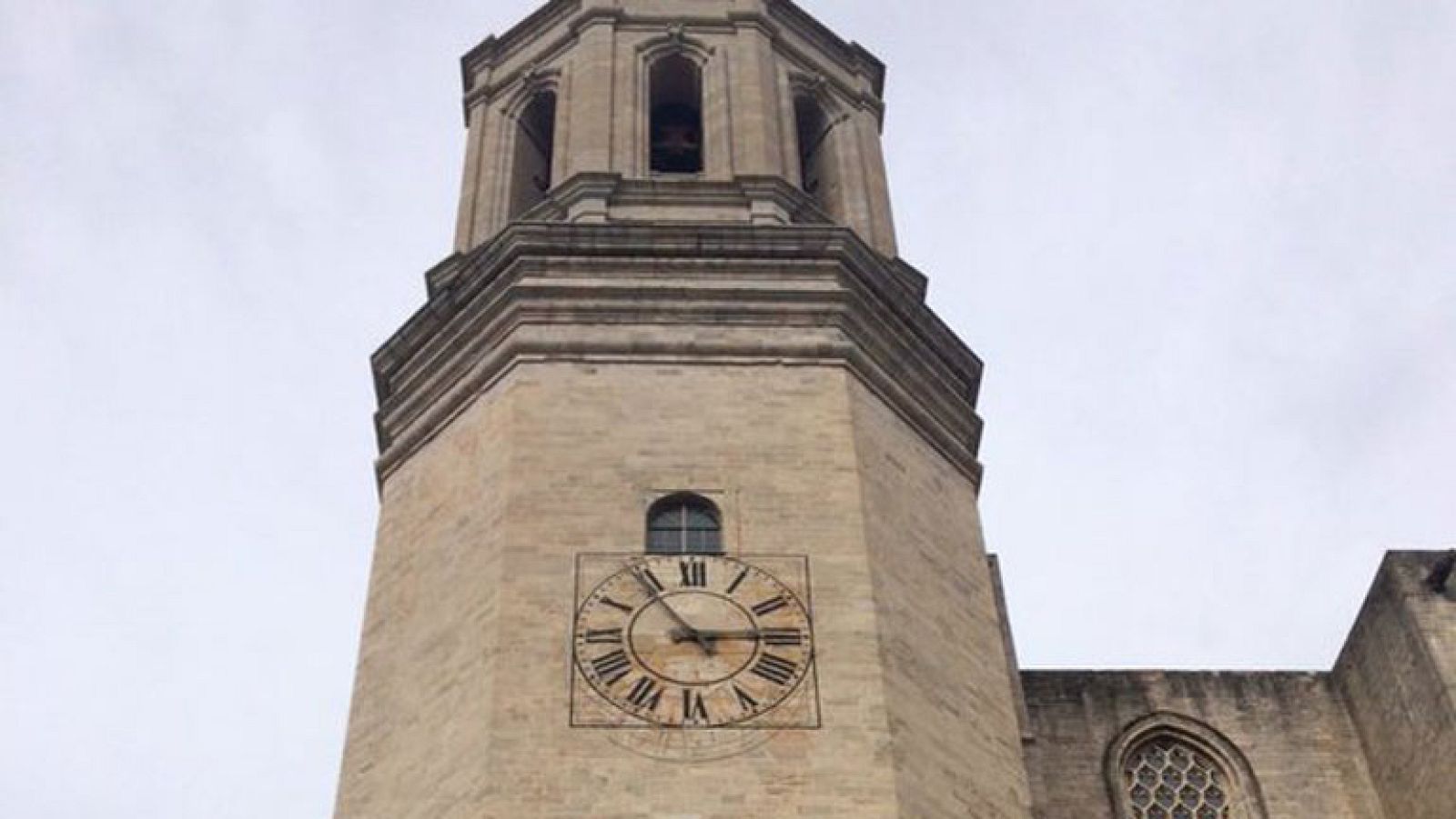 Las campanas  de la polémica