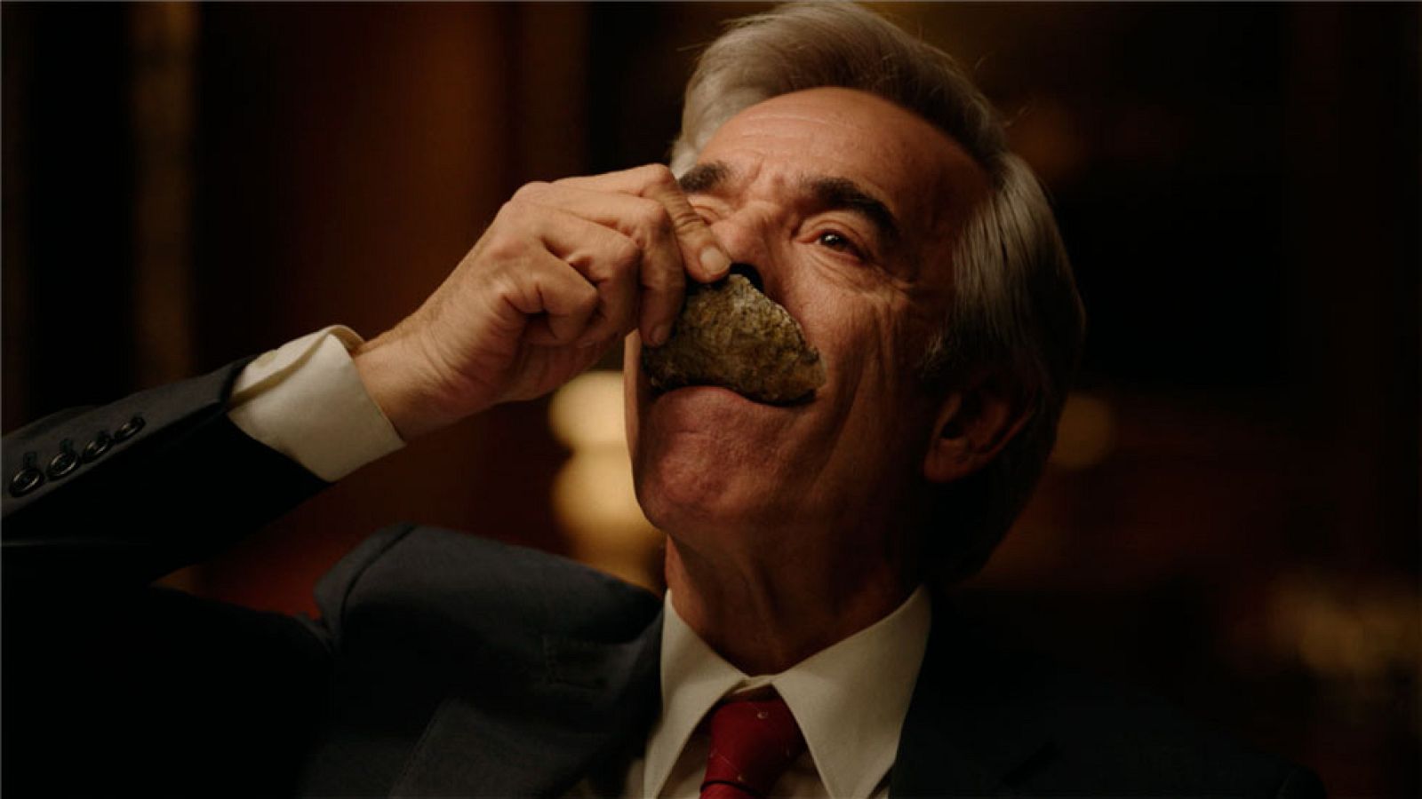 Cuéntame cómo pasó - A Antonio se le atragantan las ostras