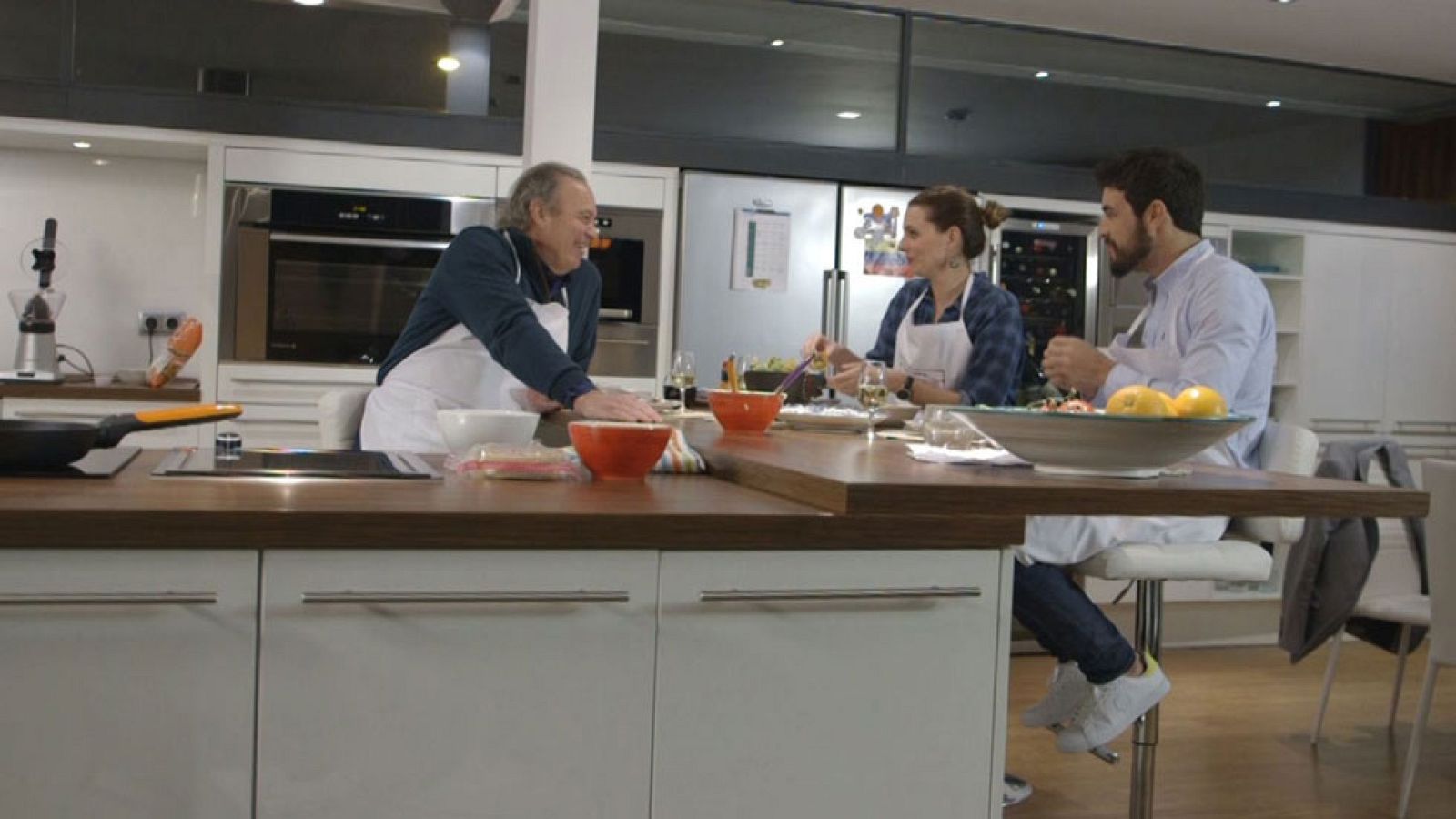 En la tuya o en la mía - Mario Casas cuenta cómo conoció a Berta Vázquez