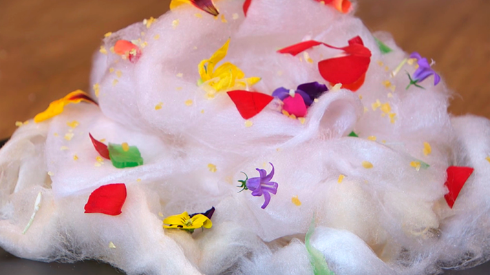 RTVE Cocina - Postres románticos: Receta de nube de flores