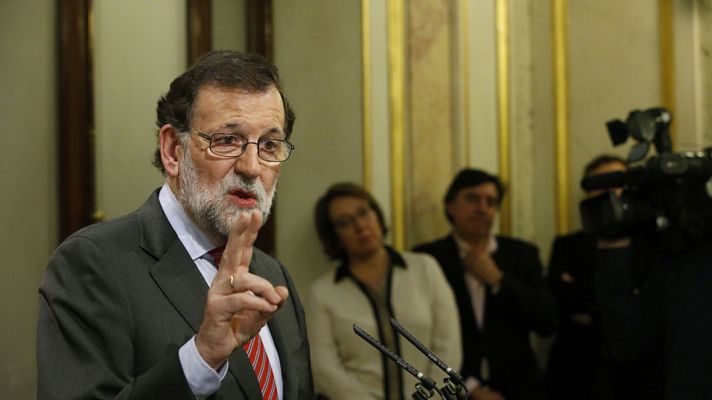 Telediario 1 - Rajoy afirma que no se siente "acorralado" por los casos de corrupción del PP