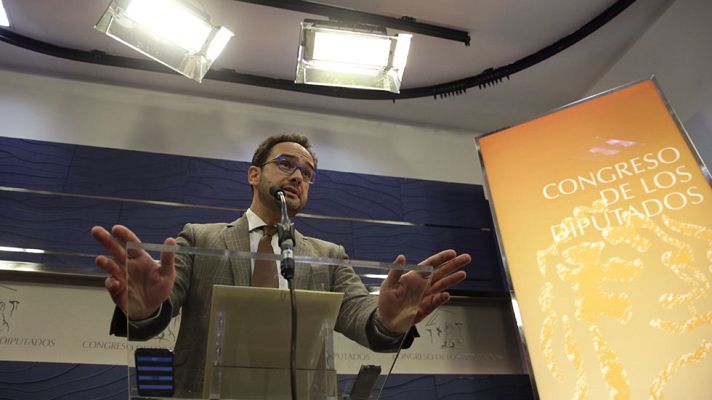 Informativo 24h - El PSOE responde 'no' a la propuesta de Podemos de celebrar un referéndum en Cataluña