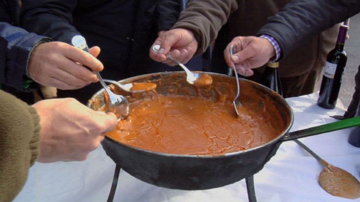 Aquí la Tierra - Gachas y vino, reunión de cien amigos