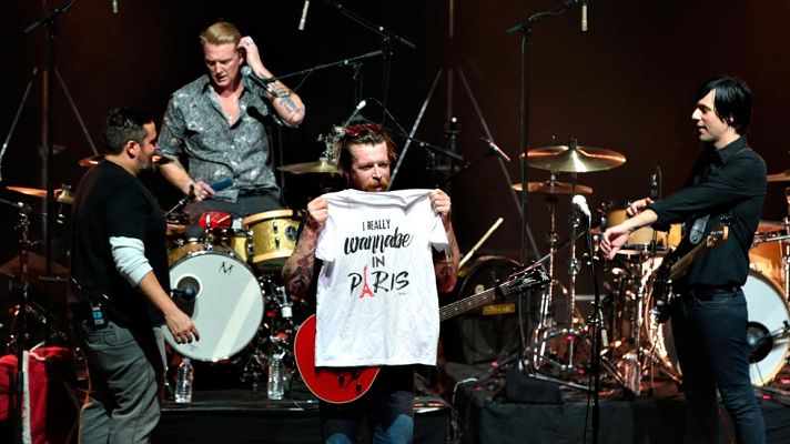 Telediario 1 - Eagles of Death Metal vuelve a tocar en París tras la tragedia de Bataclan