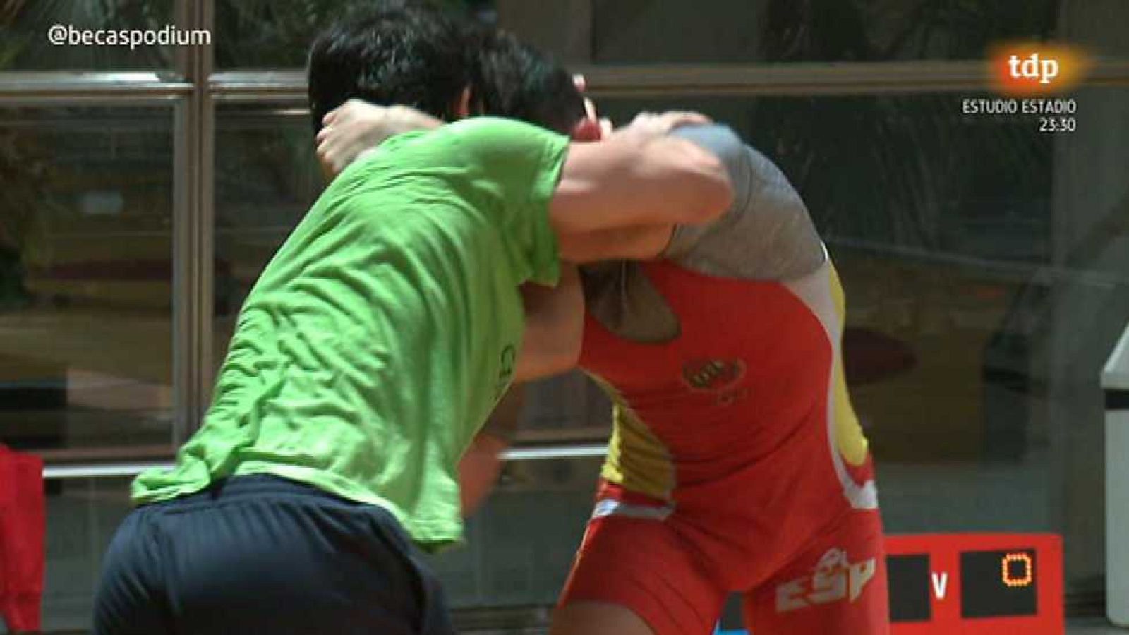 Podium - Capítulo 9. Lucha - Ver ahora