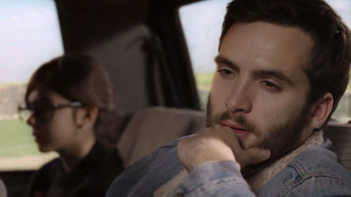 Cuéntame cómo pasó - Así comienza el capítulo 299, "Gira el mundo gira"