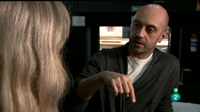 Atención Obras - Paco Azorín, escenógrafo de 'Vida de Galileo'