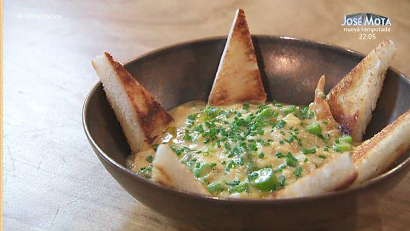 Torres en la cocina - Clara y yema - ver ahora