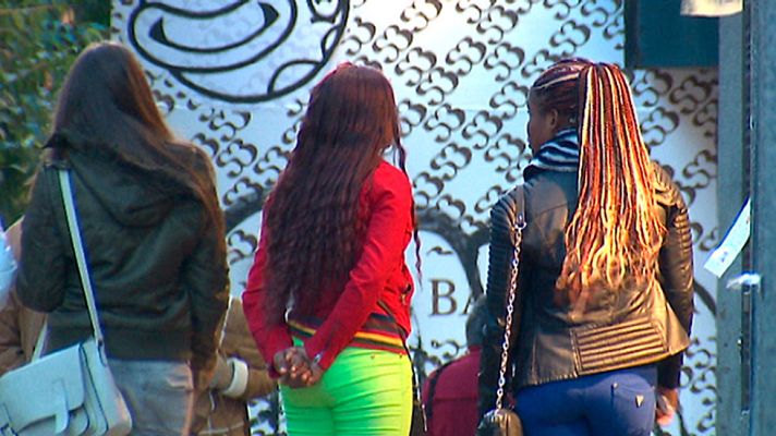 Telediario 1 - Dos de cada diez hombres reconocen que pagaron servicios de prostitución el año pasado