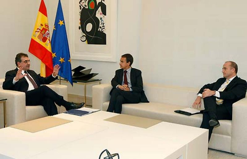 Zapatero se reúne con el sector del automóvil