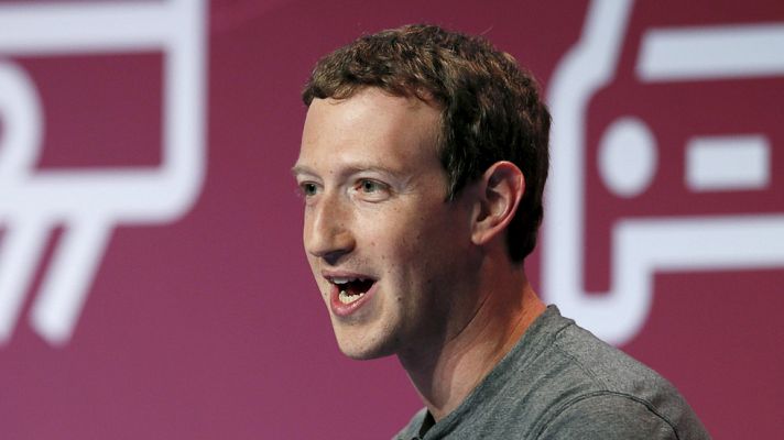Telediario 1 - Mark Zuckerberg genera mucha expectación entre los asistentes al Mobile World Congress