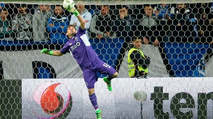 Telediario 1 - Casillas, sobre Mourinho: "Cuando las cosas van bien todos somos altos, guapos..."
