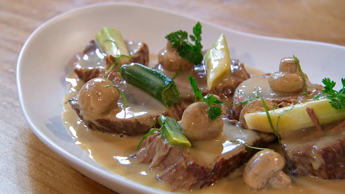 RTVE Cocina - Receta de blanqueta de ternera lechal