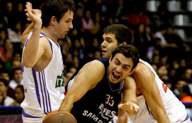 Baloncesto en RTVE - Euroliga: Efes Pilsen 79-95 Madrid