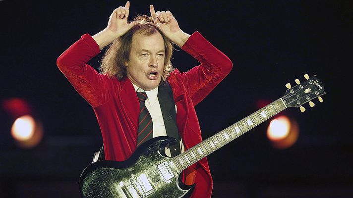 Telediario 1 - La facturación de la música en vivo subió algo más de un 12% en 2015