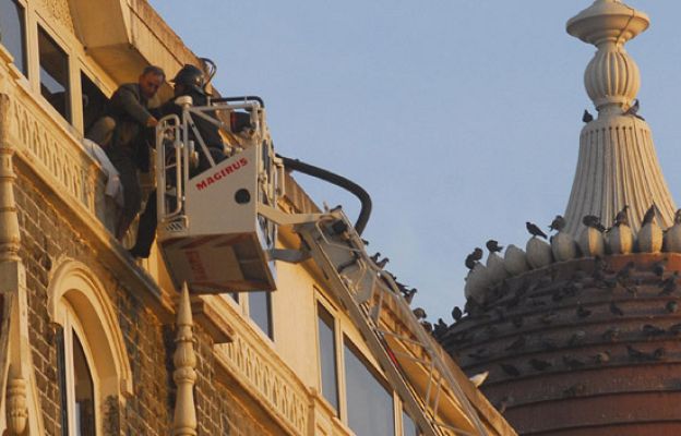 Telediario 1 - Telediario en 4' - 27/11/08