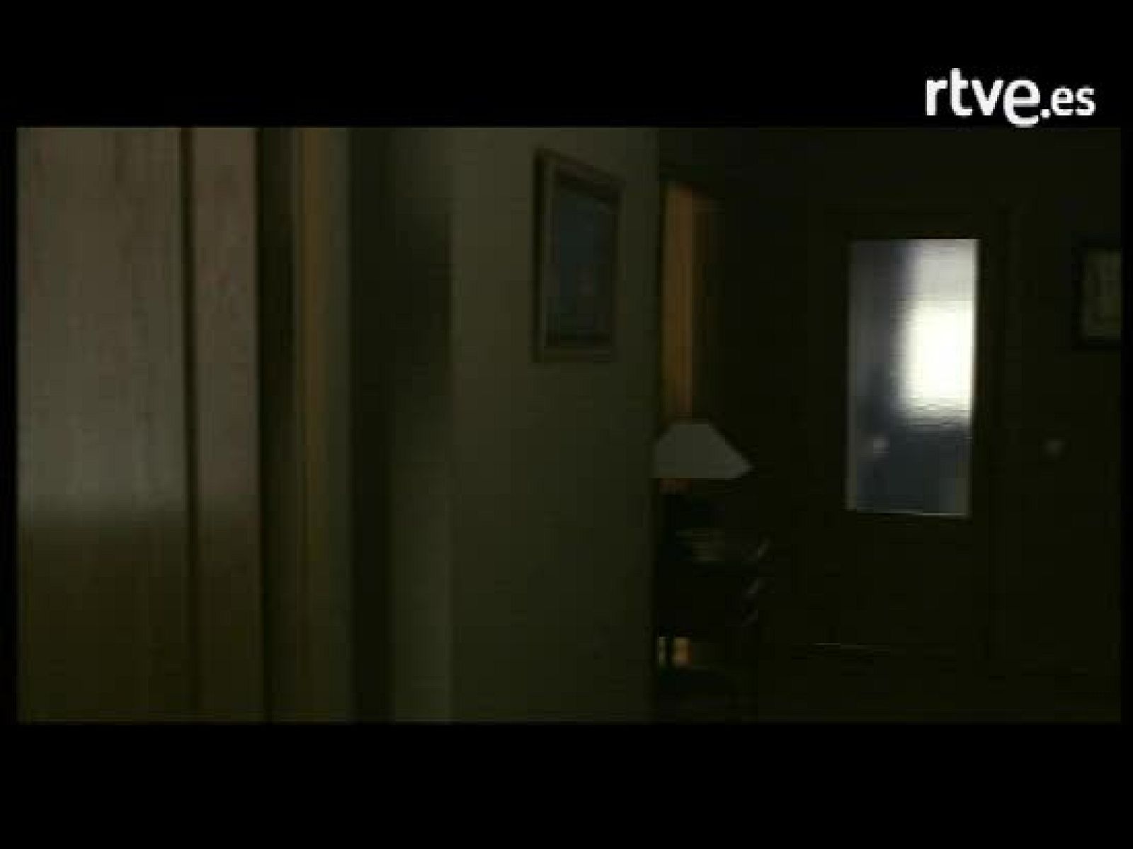 Escenas eliminadas Guante Blanco: Cap. 6. Adrián le tiene miedo a Mario