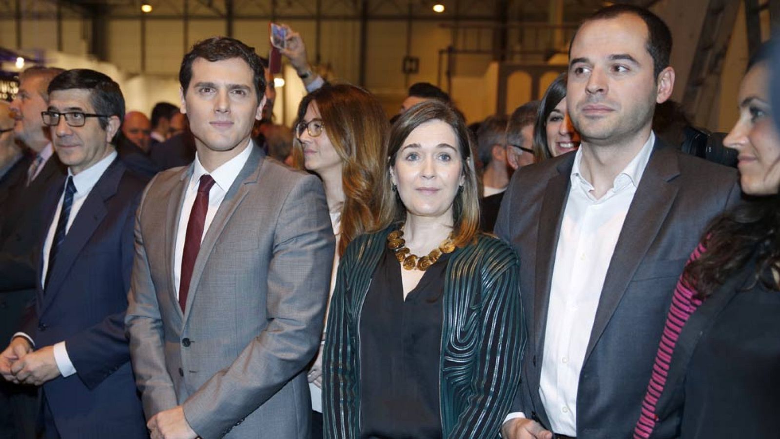 Podemos y sus confluencias le piden al PSOE que reflexione