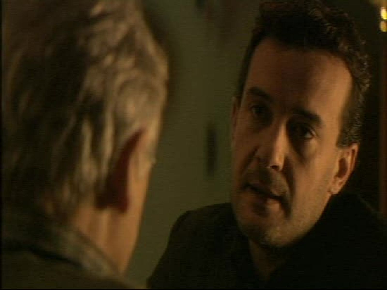 Guante Blanco. Toma falsa 10