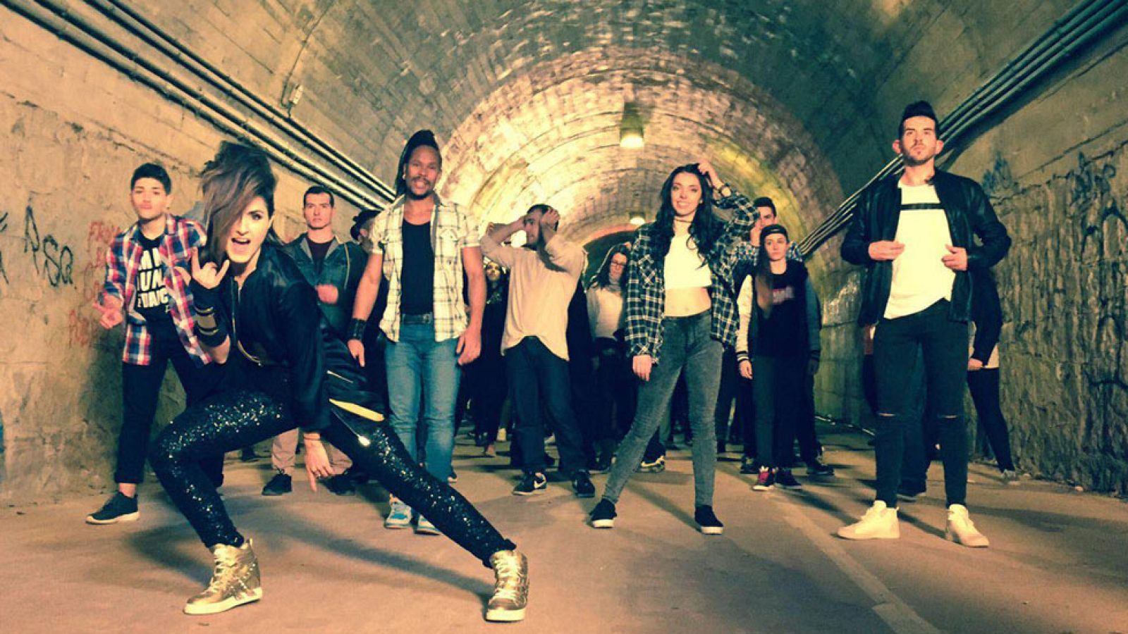 Eurovisión 2016 - Acudimos al rodaje del videoclip de "Say yay!" con Barei... y decenas de fans