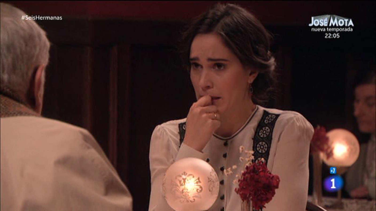 Seis Hermanas - Adela muy asustada tras el robo en el Ambigú