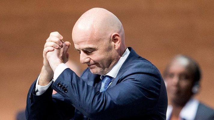 Telediario 1 - Gianni Infantino, elegido presidente de la FIFA
