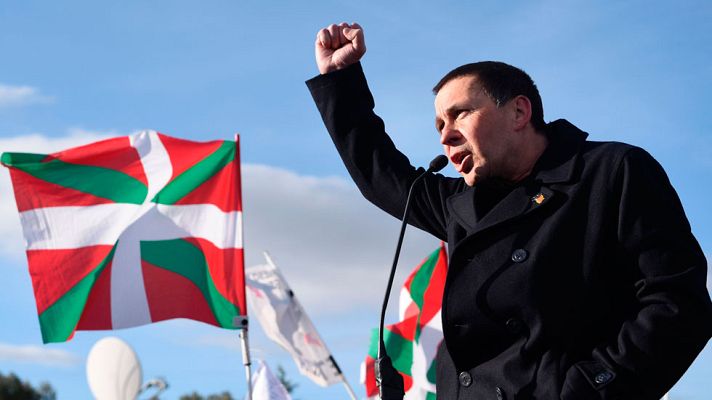 Telediario 1 - Otegi sale de prisión tras cumplir más de seis años de condena por intentar reconstruir Batasuna