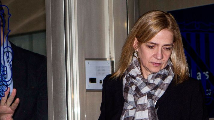 Telediario 1 - La infanta, en el banquillo como cooperadora de dos delitos fiscales tras cinco años de instrucción