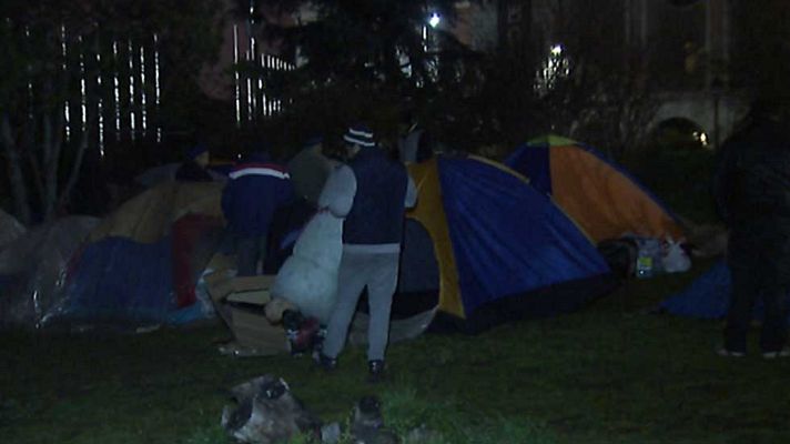Telediario 1 - El chabolismo nocturno se instaura en Madrid con más de 800 personas