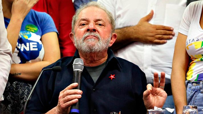 Telediario 1 - Lula da Silva queda en libertad tras declarar por corrupción en el caso Petrobras