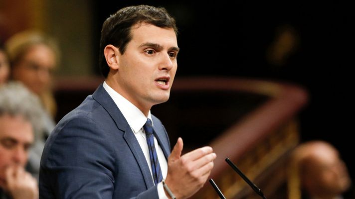 Telediario 1 - Rivera acusa a Rajoy de votar lo mismo que los que quieren romper España