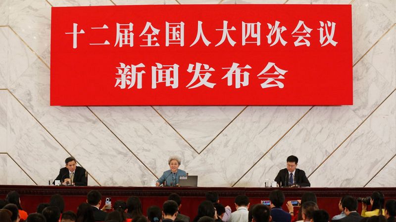 China recorta su meta de crecimiento