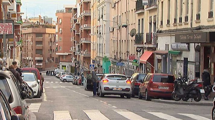Telediario 1 - Fuerte pelea entre policías municipales y nacionales y un grupo de dominicanos