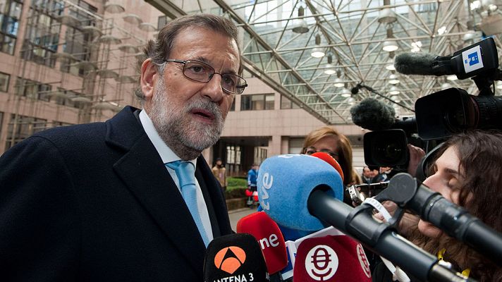 Telediario 1 - Rajoy llamará a Sánchez y acepta que acuda con Rivera
