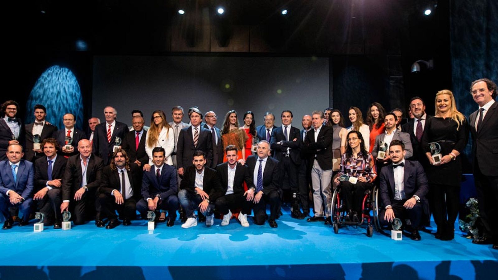 La prensa deportiva homenajea en Málaga a Santana y Corbalán | Ver