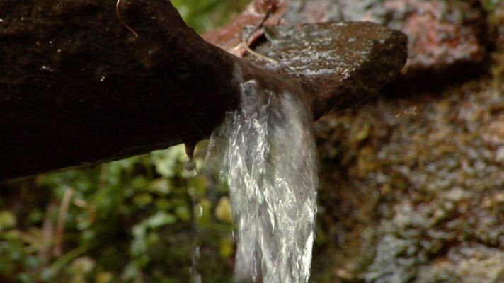 Aquí la Tierra - Visitamos una farmacia, de agua